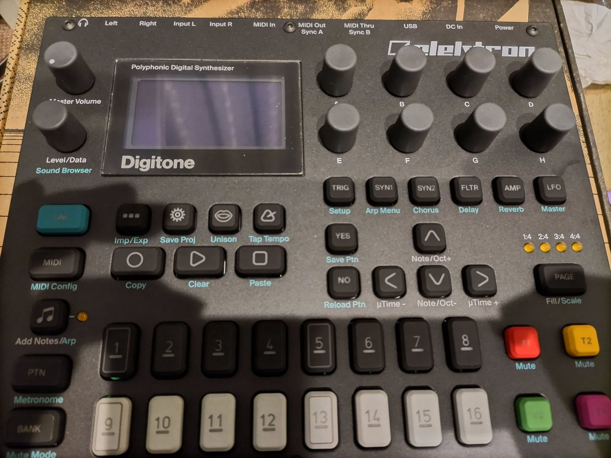 keeyphoto's tweet image. お帰り、digitone
#eElektron #digitone