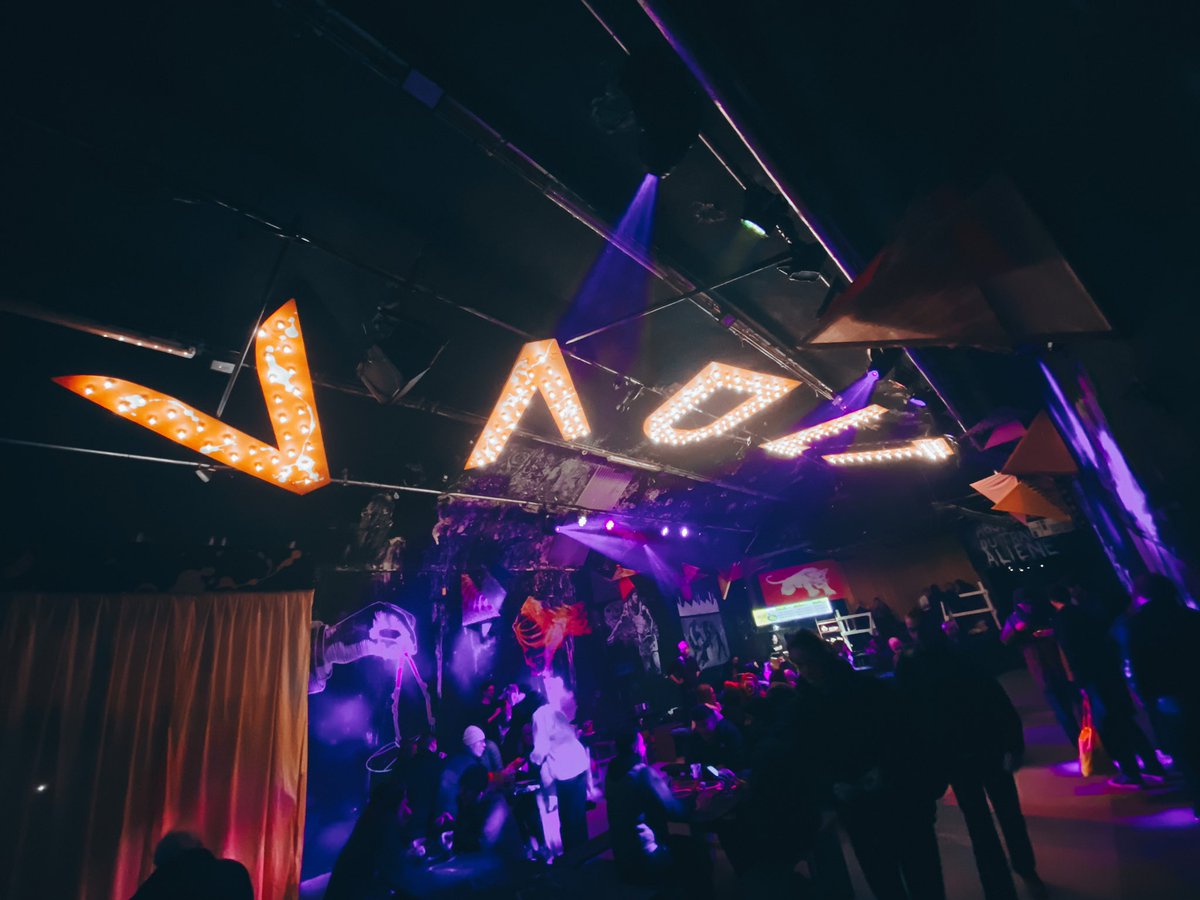 Bad Clowns tweet media