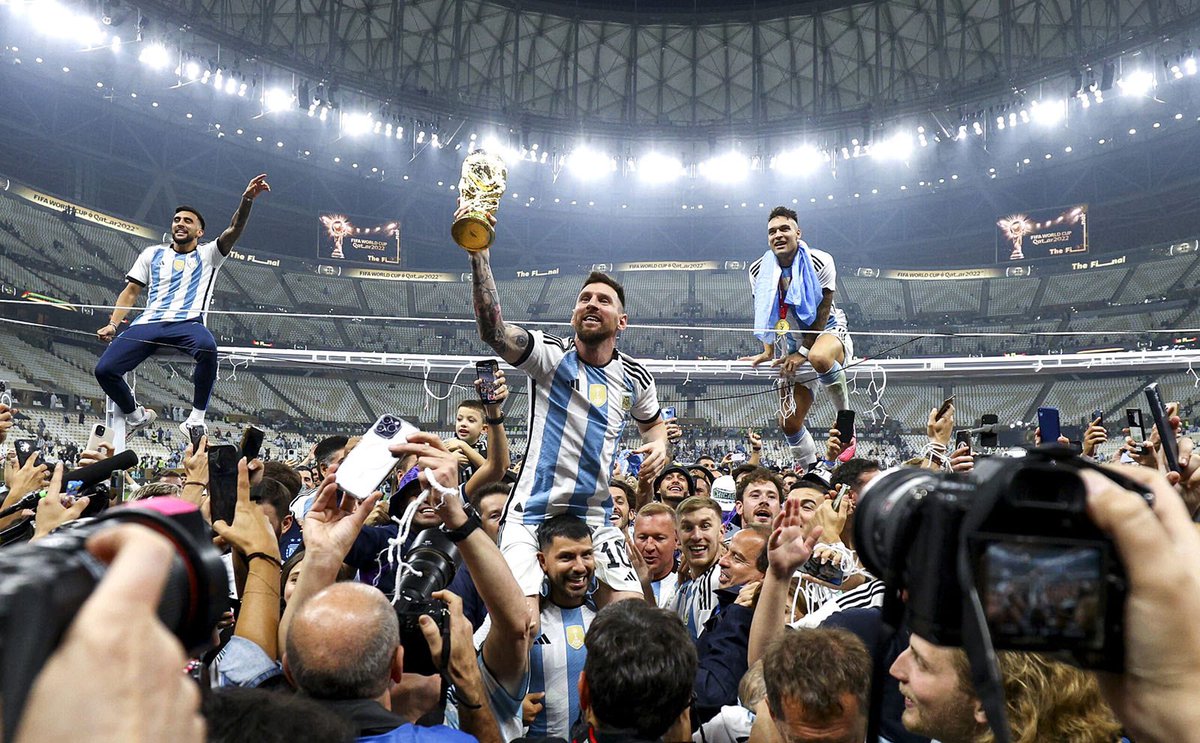 FPA_2020's tweet image. More superb images from our FIFA World Cup Qatar 2022 online gallery 📸by- 1️⃣- @LiveseyAlex /Danehouse 2️⃣- @photogator96 /AFP 3️⃣- Gary Prior/Visionhaus 4️⃣- @kieranmcmanus /Shutterstock. View all images in the exhibition at - footballphotographersassociation.co.uk/world-cup-2022…
