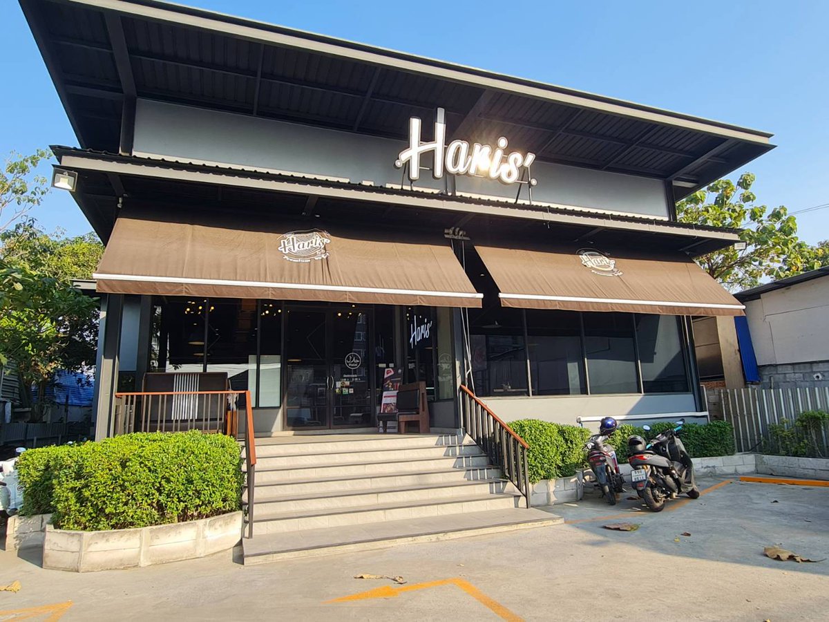 รอบที่ 4 แล้วกับร้าน Haris บุฟเฟต์ฮาลาลที่กินมาตั้งแต่เค้าเปิดร้านใหม่ๆ คนพุทธ คริสต์ก็กินได้เพราะหลักๆ เค้าขึ้นชื่อเรื่องเนื้อกับพวกเมนูซูชิที่ดีมาก อร่อย ร้านสวย บริการโคตรดี พนักงานร้านนี้ดีมากก ให้ข้อมูลดียิ้มแย้ม ชอบ อยากให้ลอง /มีตรงรามอินทรา กับ ปากเกร็ด <a href="/aroii/">@aroii บอกต่อ</a> <a href="/Kin24hrs/">กิน24ชั่วโมง</a>