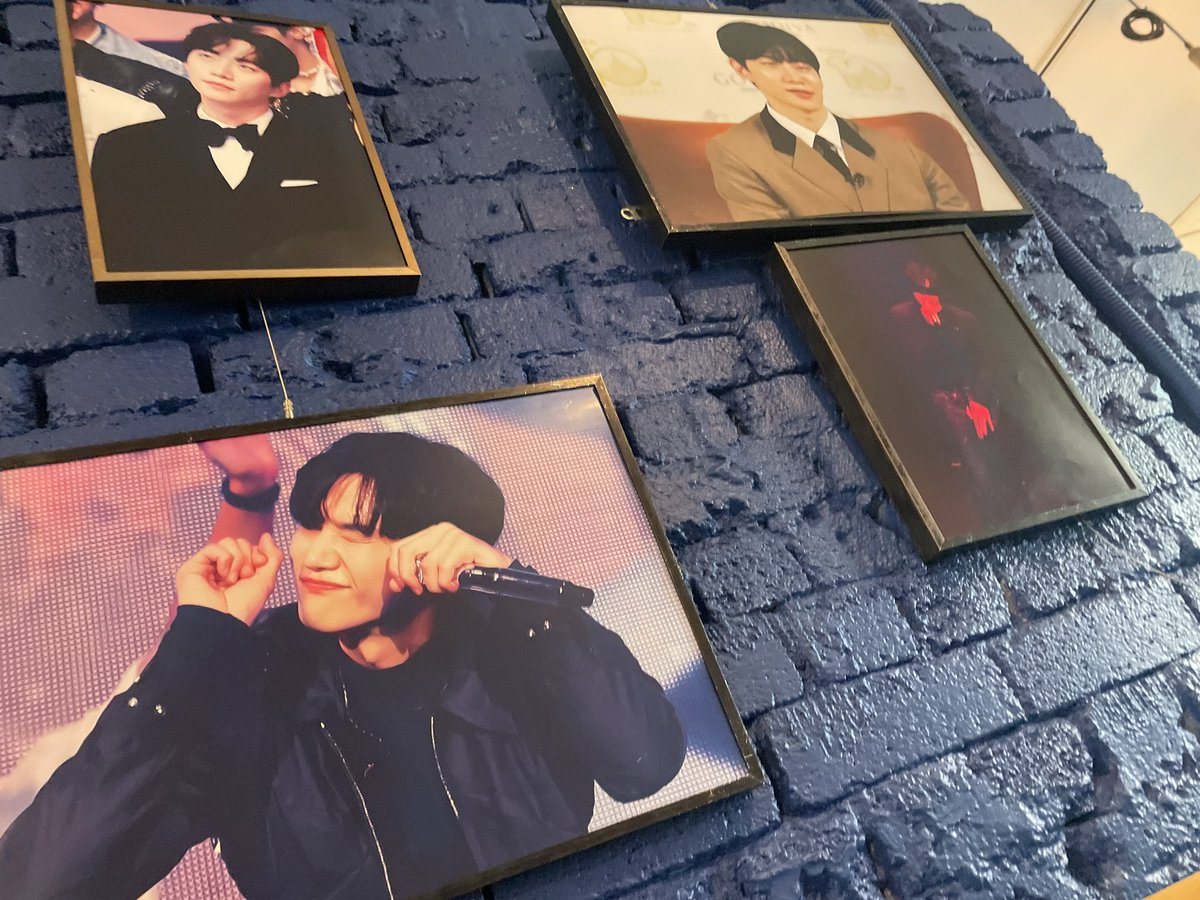 n2pmcyl's tweet photo. 준호 생카💛 in 카페씨스트　1/21
素敵なジュノの写真がたくさんで幸せでした🥰
매우 행복한 시간이었습니다🥹💛

 #준호로_빛나는_사계절
#날씨도_추운데_넌_뭐해_준호야 https://t.co/Opg5iRKw8y
