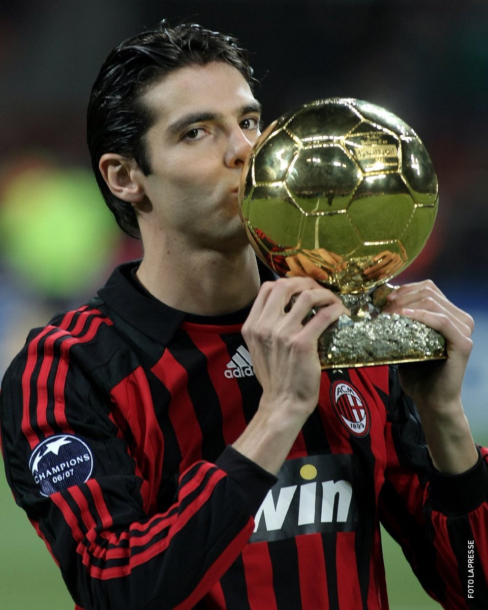 SerieA_BR's tweet photo. Hoje, um Gigante no 🇧🇷 está completando 93 anos de história. Podemos citar diversas conexões entre a #SerieA💎 e esse clube... nesta oportunidade, @KAKA: o último brasileiro a conquistar o #BallonDor 🌕

Feliz aniversário, @SaoPauloFC! 🎉🎂 https://t.co/XZ3jtb91Uh