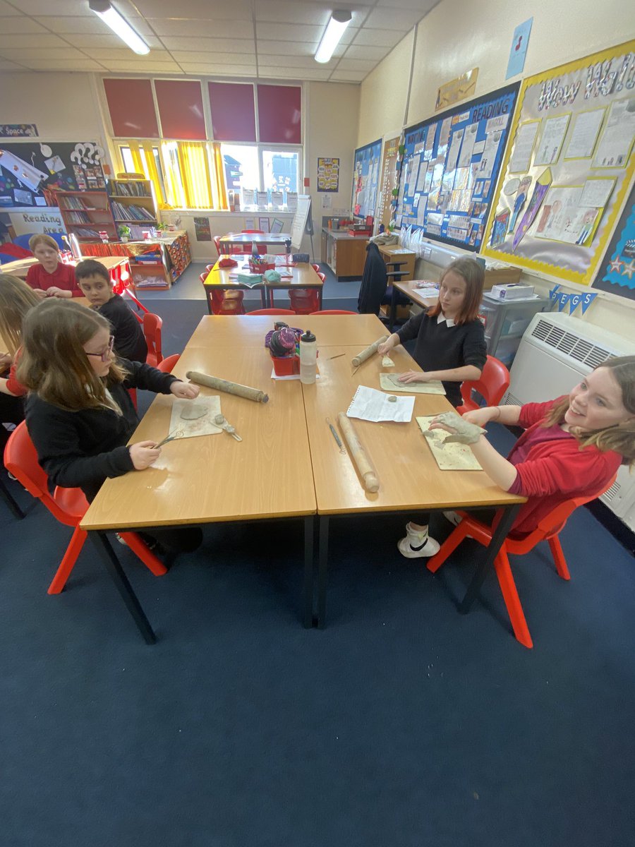 MrsHillanP5's tweet photo. Fun at Art &amp; Craft Club today! The children wanted to use clay, so that’s what we did! (1/2) @DeansPrimary @MissCockburnP54 @DeansPrimary6 @MissTaylorDPS https://t.co/Tyaepn0FfF