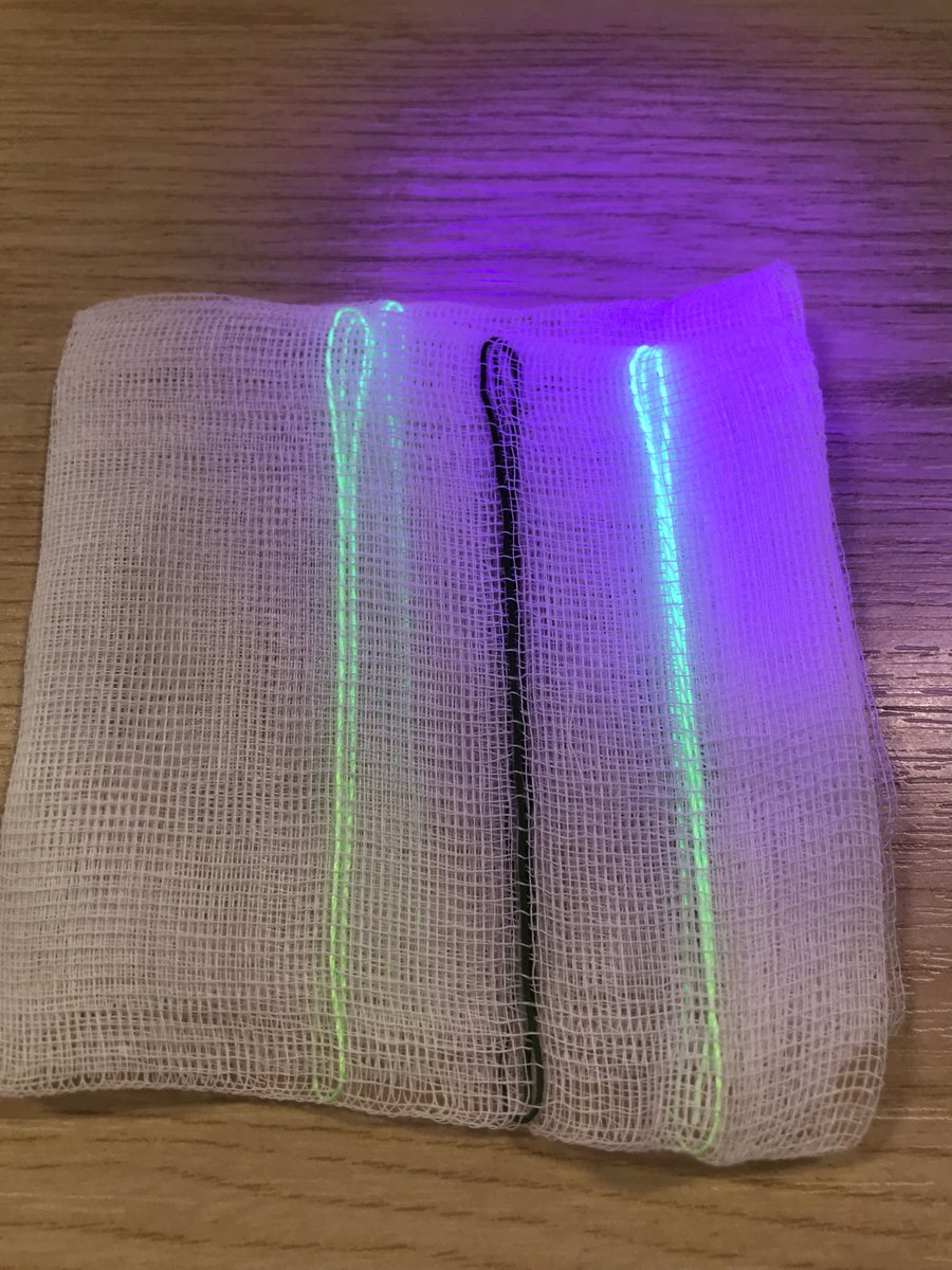 BrennanSurgeon's tweet photo. Never events involving retained swabs in surgery continue to happen regularly 

Here’s a potentially ingenious solution using fluorescent strips that give x9 added visibility even when saturated with blood

More work needed but impressed by the concept and bright reflection! https://t.co/g0taZ0tLFo