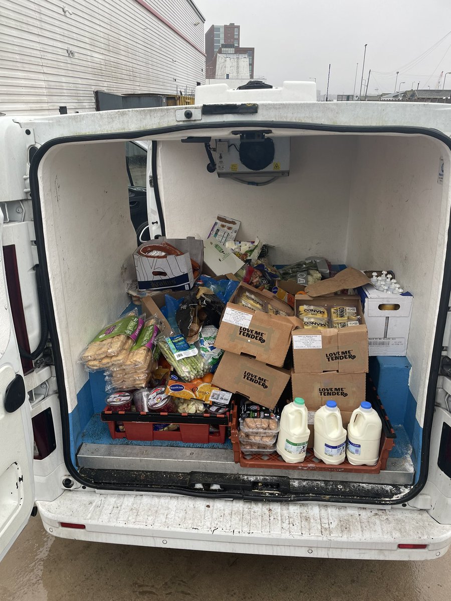 PLSFoundation's tweet photo. A WET ☔️💧🌧 food run today . We are off to @L9foodpantry flowers food bank to donate a whole different selection of food that otherwise would have gone to landfill #nowaste #foodbank #SocEnt #givingback #foodrun #donate https://t.co/4IKeNgYkgd