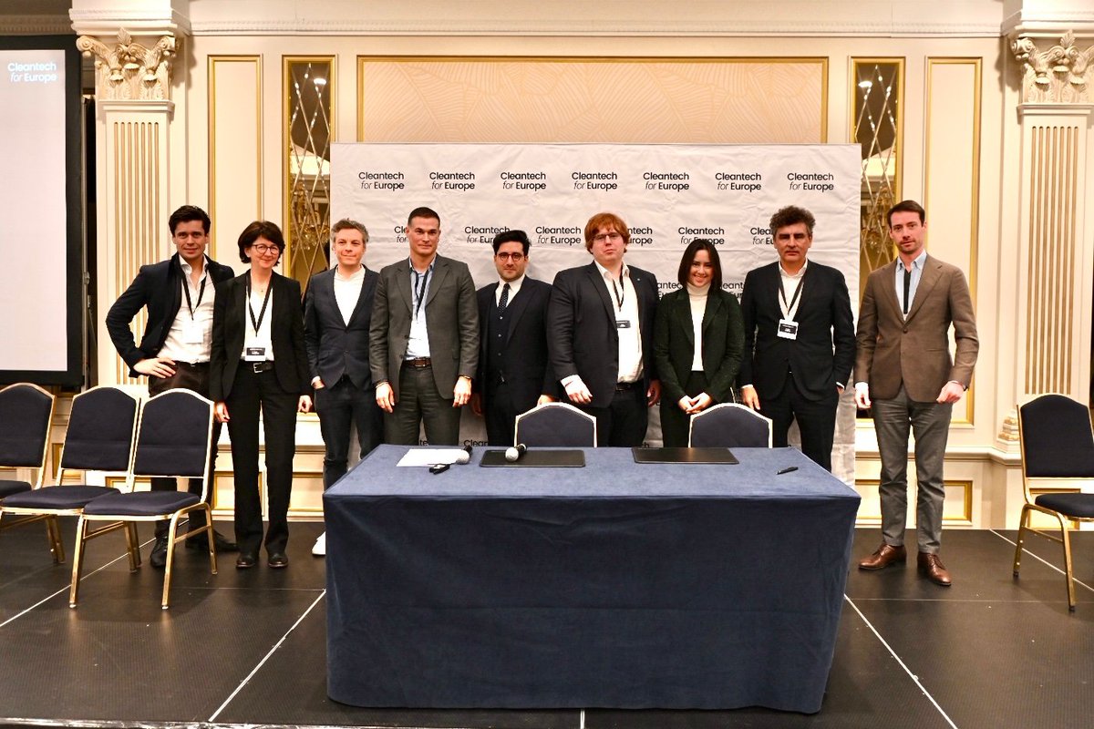 FOUR NEW SCALE-UP COALITION MEMBERS

At #CleantechForEurope welcoming <a href="/skel_tech/">Skeleton Technologies</a>, @zeenergy_off, @VerkorSA and Energy Dome are now joining our Scale-Up Coalition! Working w innovative cleantech trailblazers is a privilege. Picture of all present members of our Scale-Up Coalition: