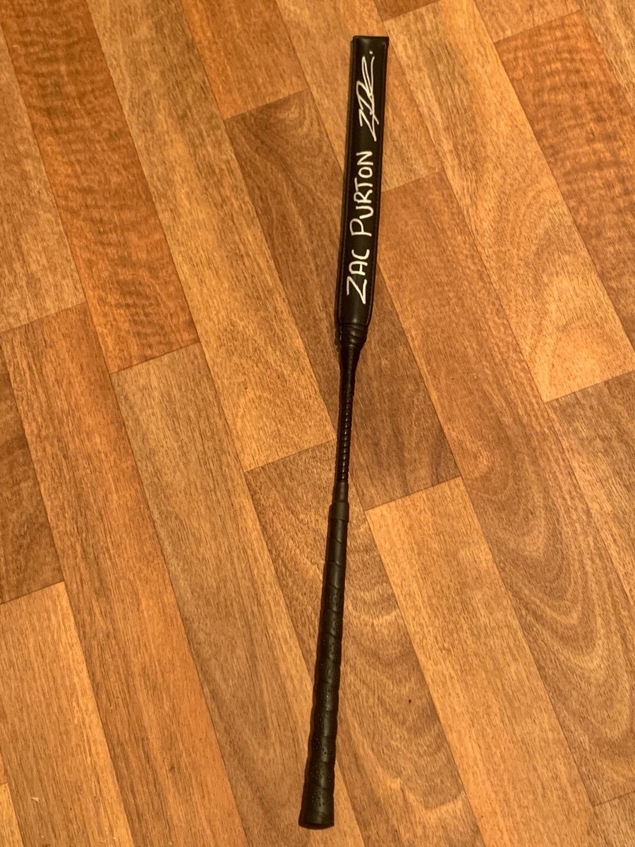 _rhiannondollar's tweet image. I’m going to give away a @zpurton signed whip i know right i shouldn’t have to give away a whip for followers but it is what it is no one wanted to buy it 😂 “like this retweet and follow for your chance to win I’ll draw the winner announced on here 9/2/23 6:00pm” #Giveaway