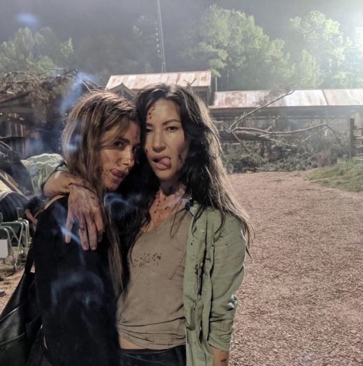 mayfieldslvr's tweet photo. yumiko &amp; magna WOW #twd https://t.co/KNE1hfUEr2