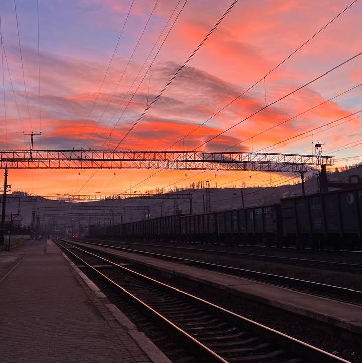 1ATHStudio's tweet photo. Early mornings and late nights🌅
New releases are coming up😉
#ama #amalivestream #youtubelive #nftartwork #nftcommunity #utility #projectupdates #staking #stakingnft https://t.co/SRhsKzcUmG