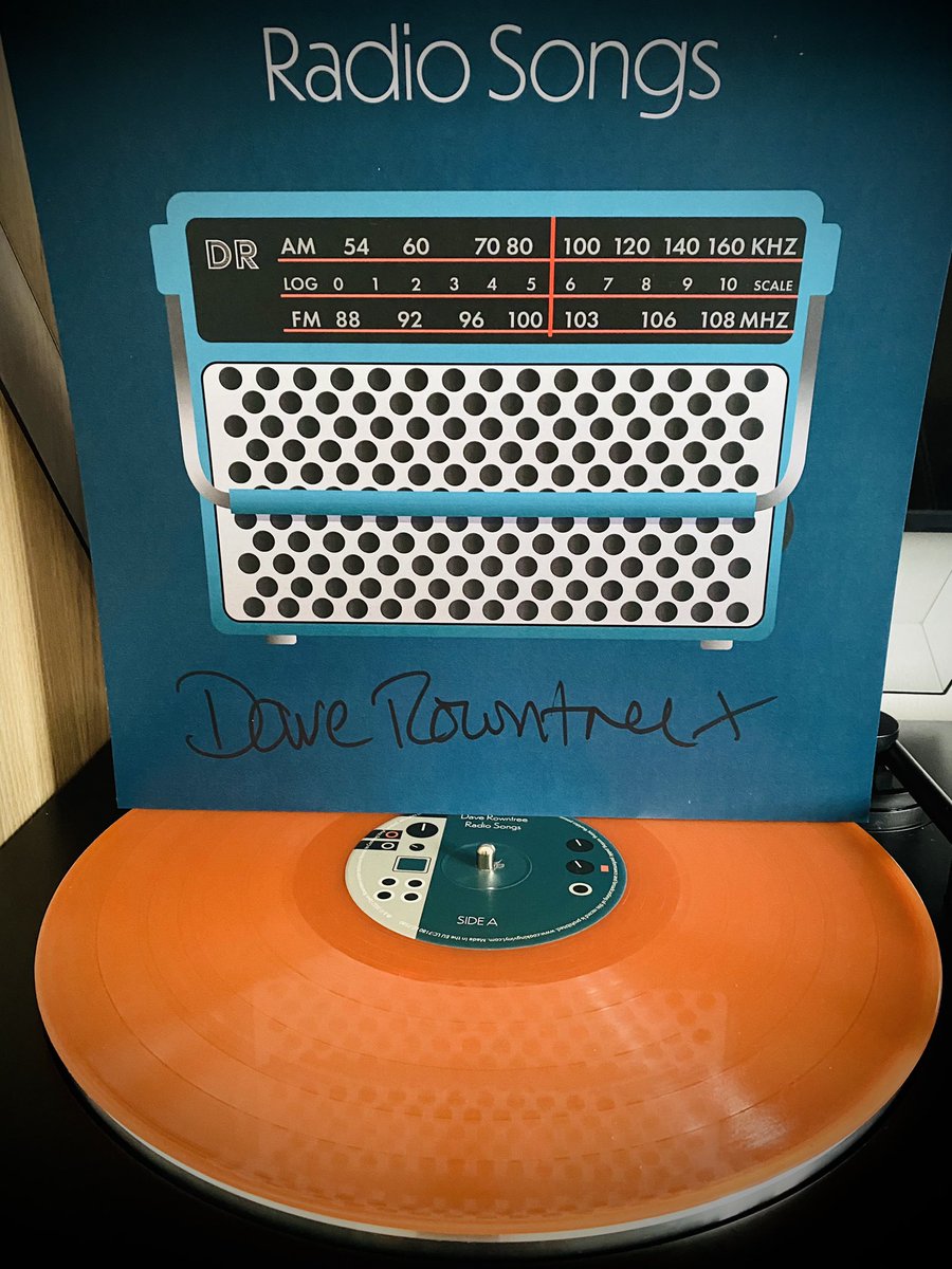 Juggling_Words's tweet photo. Home from a winter’s walk to discover this little beauty by @DaveRowntree @GailMyerscough has arrived. 🎶
To begin work? Or give it a spin? 🤔
*press to play loud* 🎵
#MusicIsArt #TurntableTunes
#Vinyl #Albums #BitOfABlur https://t.co/4SSwnt0cAa