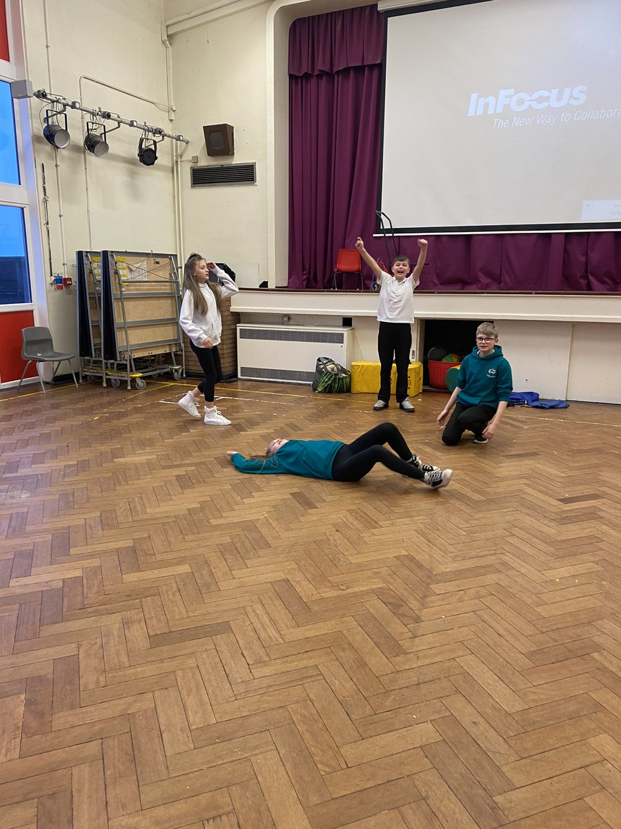 Gwyrosydd2014's tweet photo. Evolution movement in dance this morning. Fabulous ideas and involvement! #gspEXP https://t.co/rruSFoPdS9