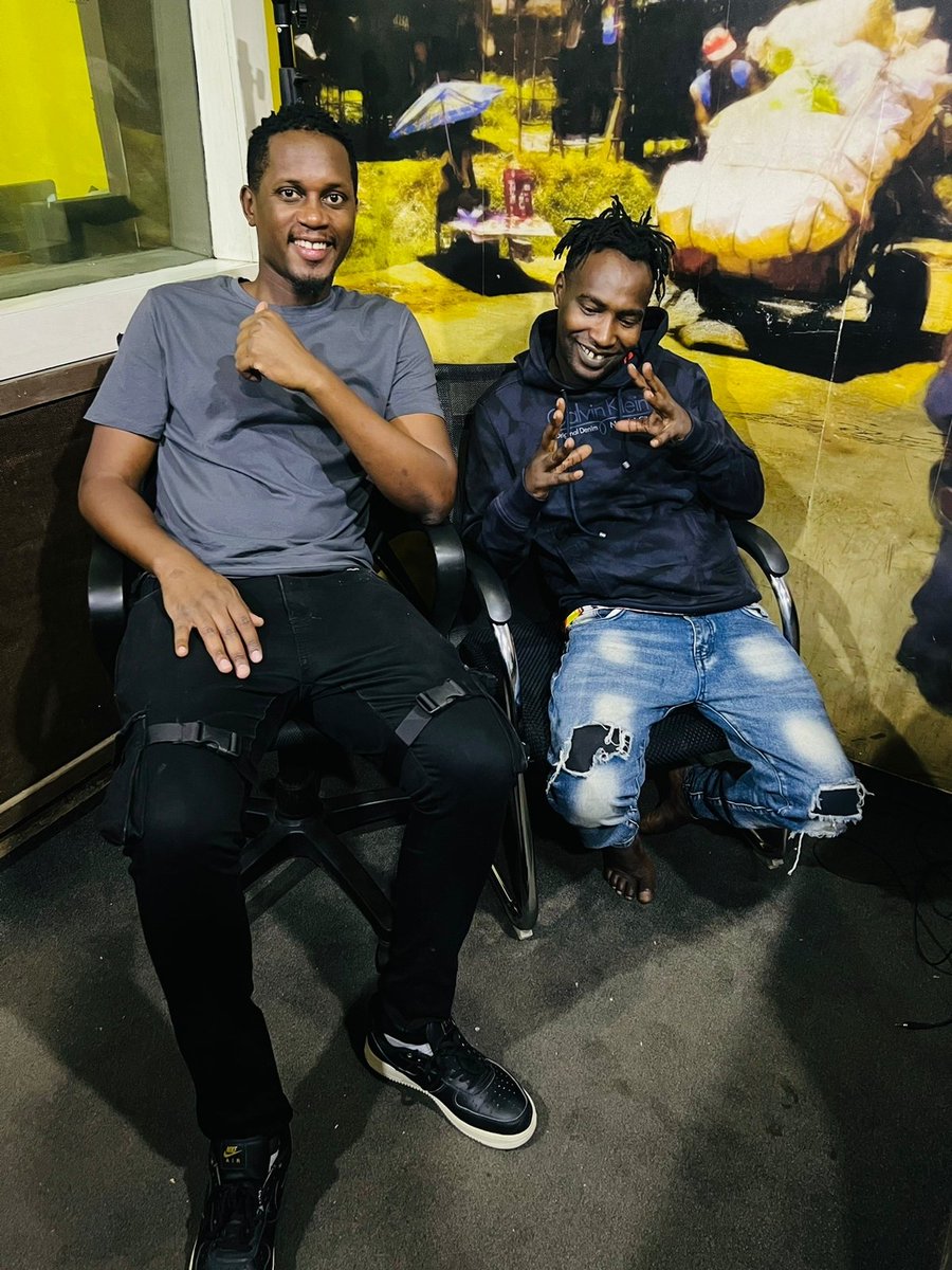 Show ni #Goteana. Tuko Live na @DjDaboTrabo alongside @BonokoReal ndani ya Stenje yako ya power. Drop request yako tutaku big up Live on Air! Call: 0711443886 | SMS: 20895 Live: ghettoradio.co.ke