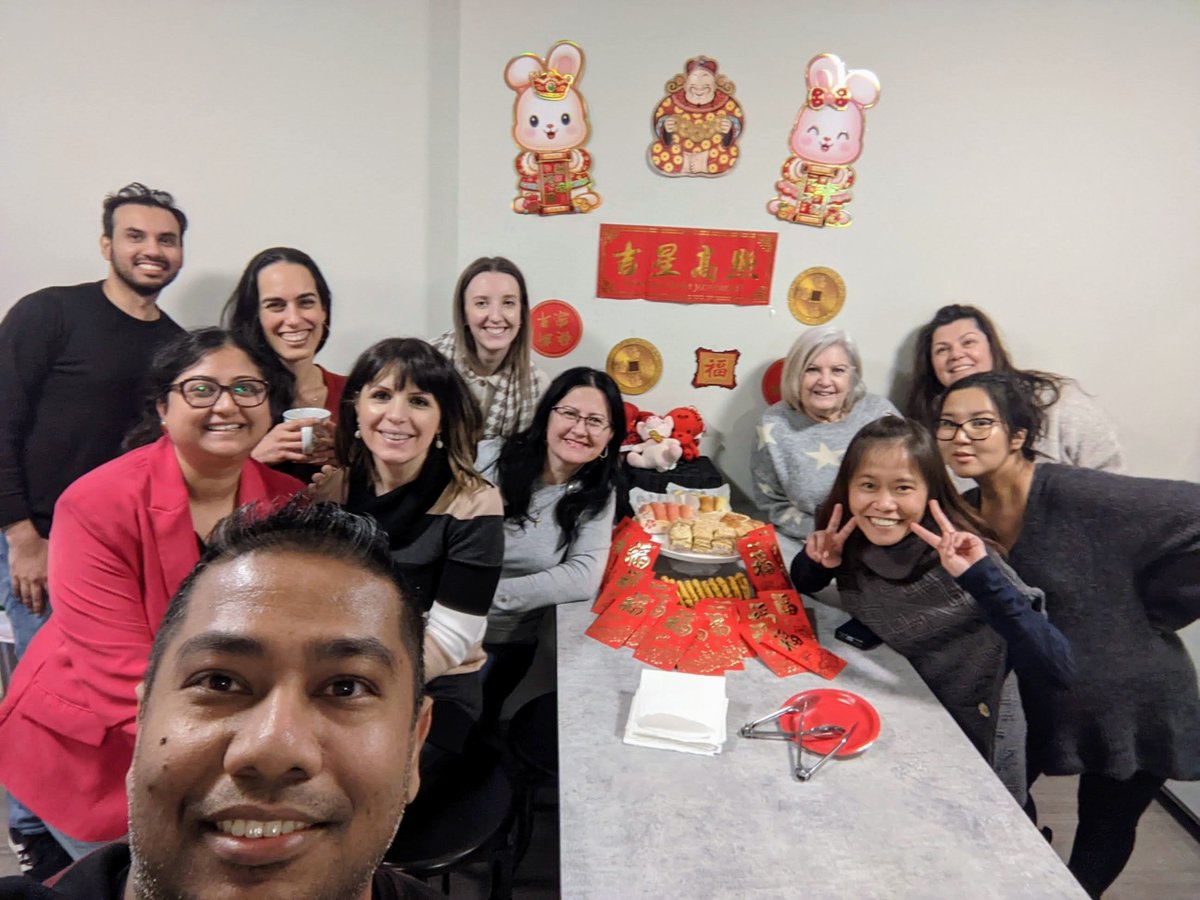 Simpli Home Furniture tweet media