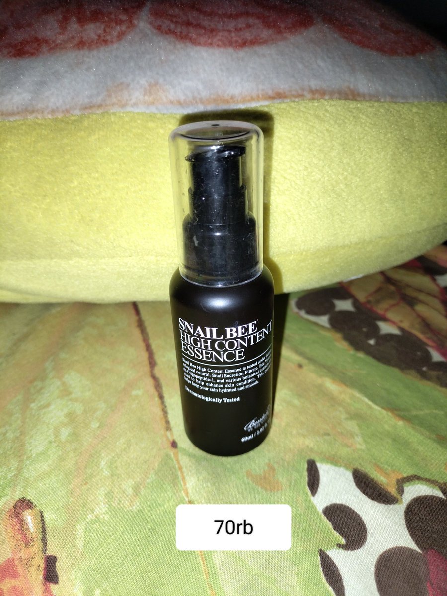decemberyk's tweet photo. PRELOVED. BISA NEGO
#wtb #wts #preloved #zonauang #bentonsnailbee #kiehls #cosrx #biore #skintific https://t.co/ERA1s2yz09
