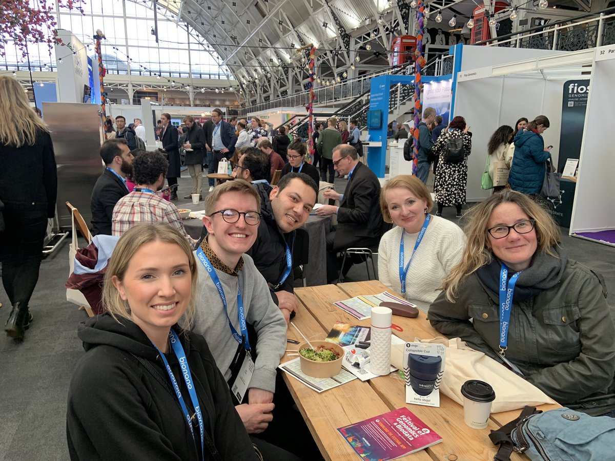 GenomicsB's tweet image. Team Genomics Birmingham at @FoGenomics! #FoG2023
