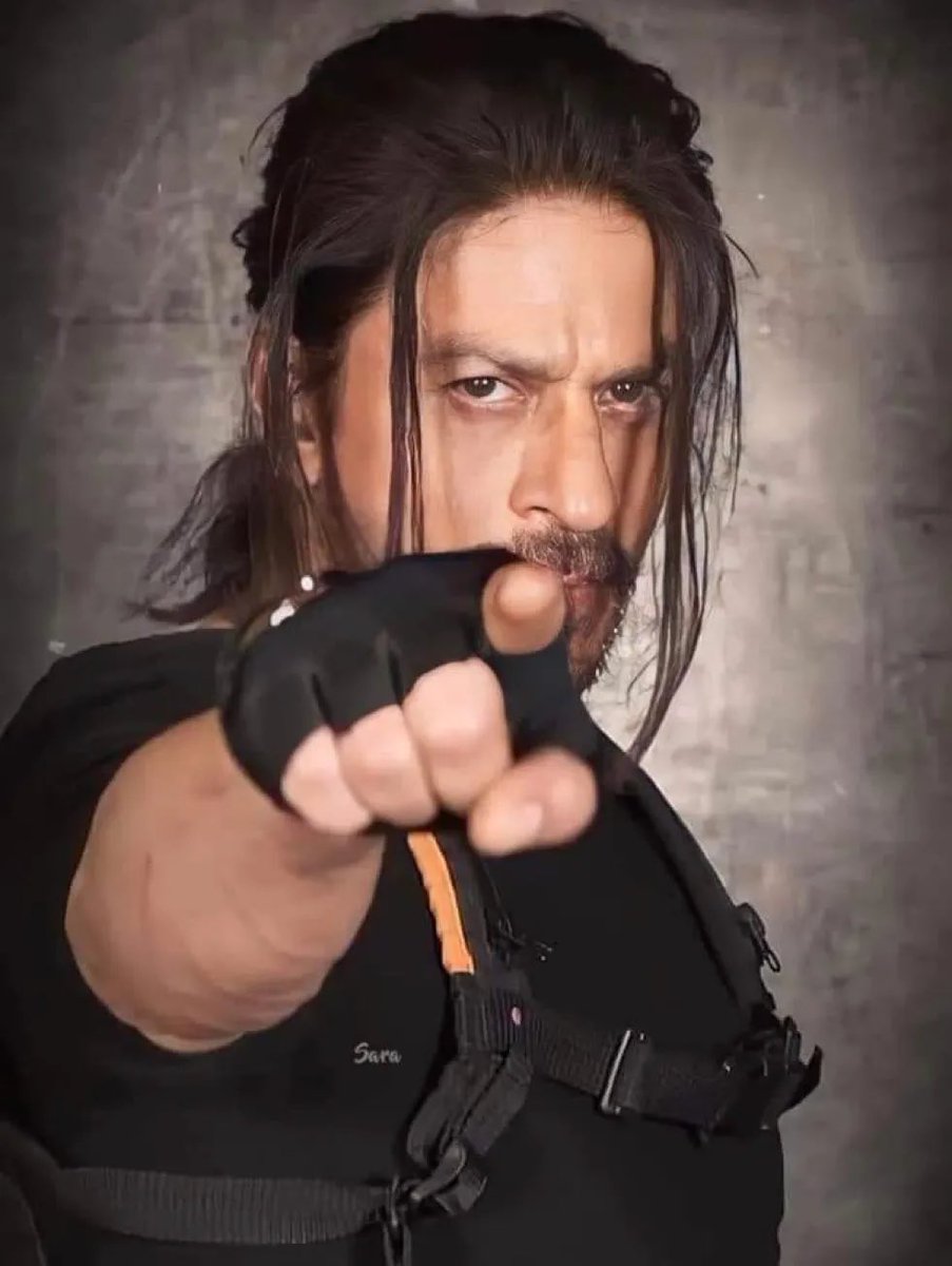 BOWorldwide's tweet image. Exclusive HISTORIC BLOCKBUSTER 
#ShahRukhKhan Starrer #Pathaan Set To Cross 110 Cr Nett By Tomorrow,Heavy Demands Forced YRF To Increase Shows From Midnight Today!
#SRK #ShahRukh #Pathan #BoxOffice #YRF #DeepikaPadukone #JohnAbraham @yrf #PathaanDay 

Link boxofficeworldwide.com/box-office/exc…