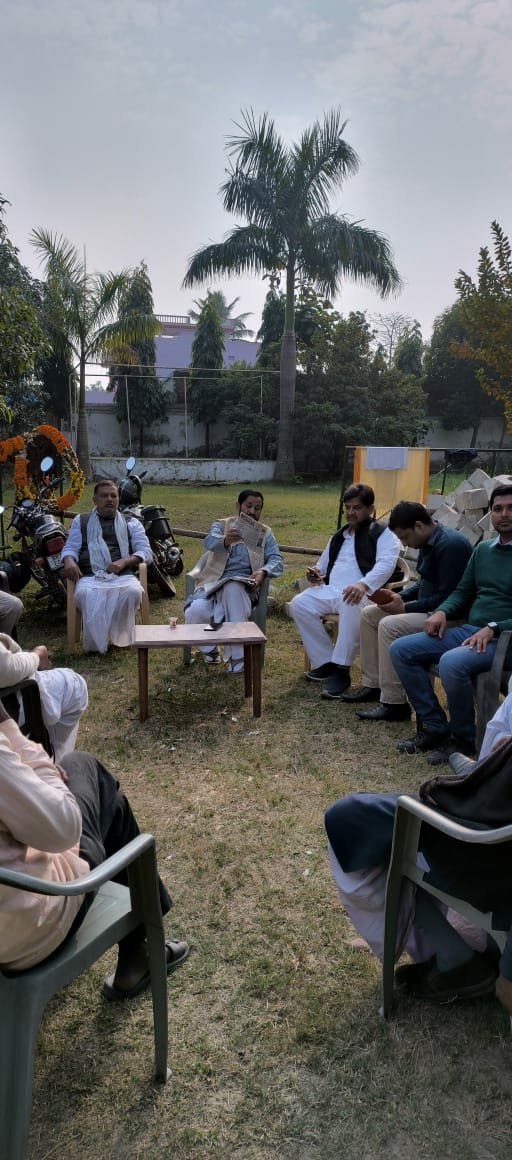 mahmood_sabih's tweet photo. It was nice meeting with Shri @DevendraYadavMP Ji at his home in #Phulparas , discussed many issues about #Gathbandhan government in Bihar, Progress is going on and hope more development in near future.
@INCBihar
@madhubani_rjd
@RJD_Jhanjharpur https://t.co/uvQVATK4Ao