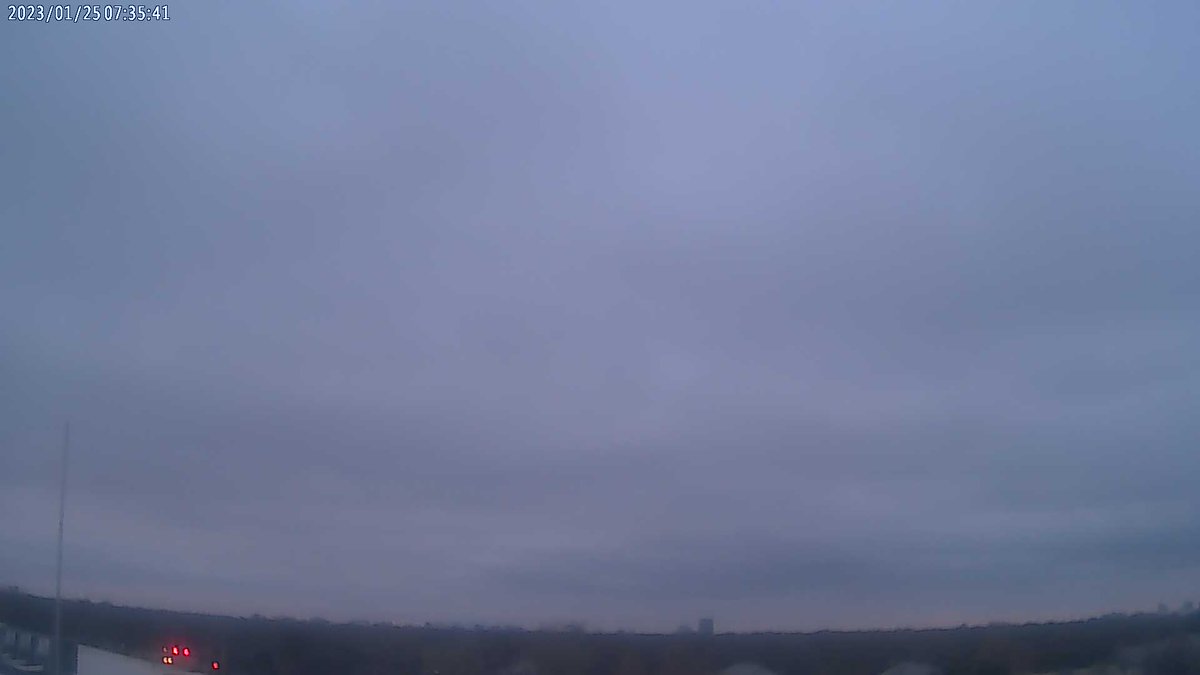 UTDallasWeather's tweet photo. University of Texas at Dallas at sunrise and it's 35.7 F. #dfwwx #CometReady https://t.co/gb5BQo9WDr