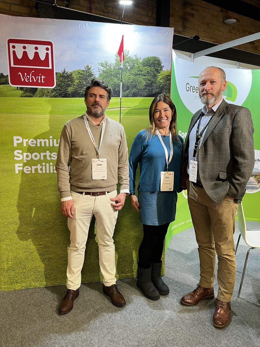 Velvit_Products's tweet photo. Great to see Jaime and Sara from @SemillasDalmau, our spanish distributor at @BIGGALtd’s BTME.
For a full list of our distributors visit: https://t.co/hel5KFeeW9
#BTME #BTME2023 #distributor #Fertiliser https://t.co/knW2boqEWR