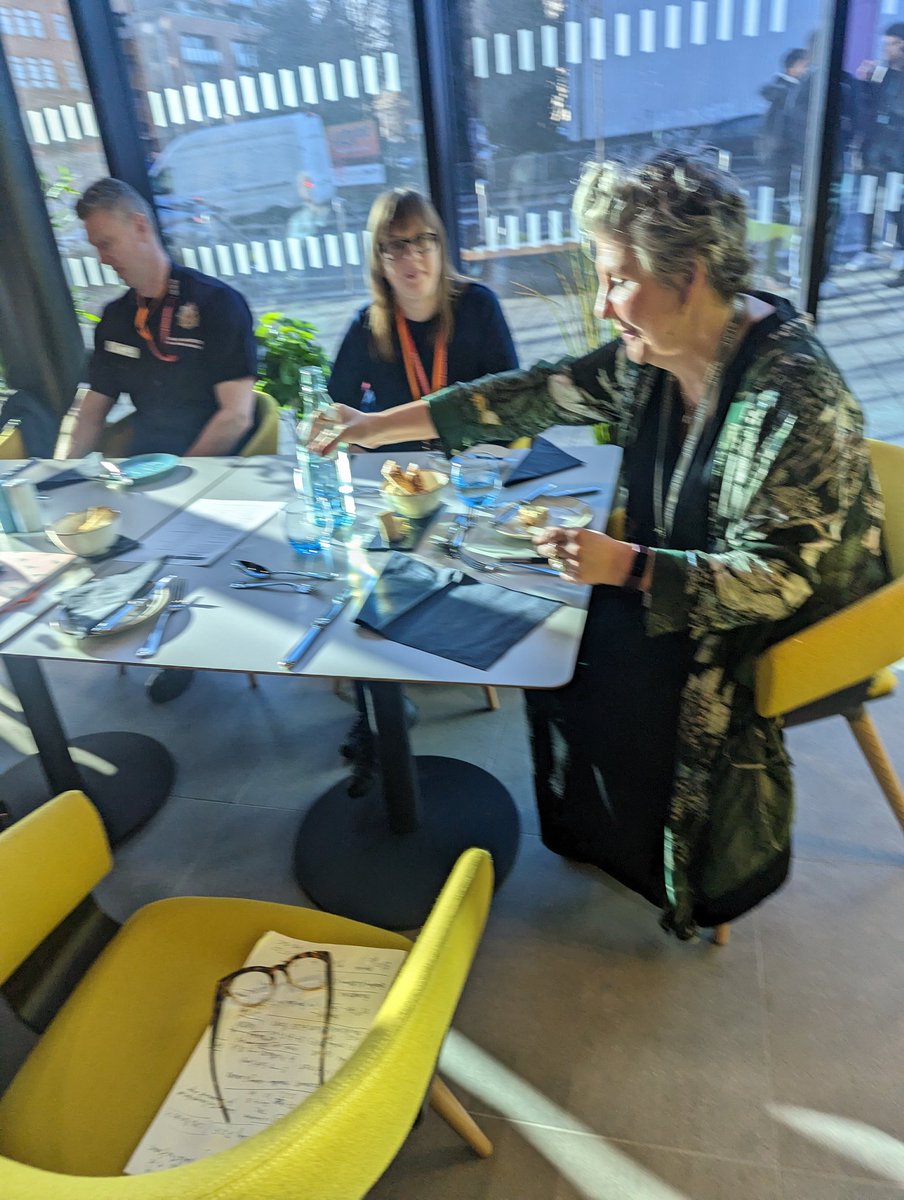 Cwhitworth2016's tweet image. Thank you to @manchesterfire @CheshireFire for coming into our new City Campus  for a tour, Lunch in our 1853 student run restaurant and to discuss how we can work together. We are very excited by the proposals discussed so watch this space! #IndustryExcellence @AcademyTmc