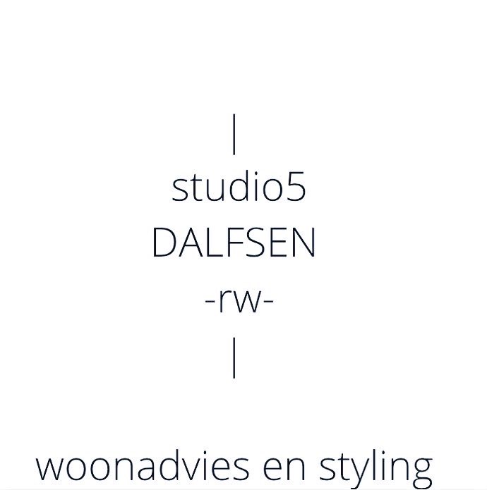 Skatkoozie's tweet photo. Wist jij dat Regien vorig jaar haar diploma binnenhuisarchitectuur heeft gehaald en haar eigen bureau is gestart? 
Dus sinds juni 2022 kun je voor advies voor jouw woonplezier ook bij ons terecht!
#huis #interieur #inrichten #kleur #advies #binnenhuisarchitectuur #samenwerking https://t.co/vEs4dUIVMG