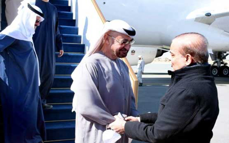 Nawaiwaqt_'s tweet photo. یو اے ای کے صدر شیخ محمد بن زاید النہیان کی پاکستان آمد، وزیر اعظم نے استقبال کیا
https://t.co/HrLbzm2Eqb
#Islamabad #PMLN #PM @CMShehbaz #UAE #HE #MohammadBinZayed @UAEmediaoffice @uaedgov @GovtofPakistan https://t.co/7BvLDYgXNN