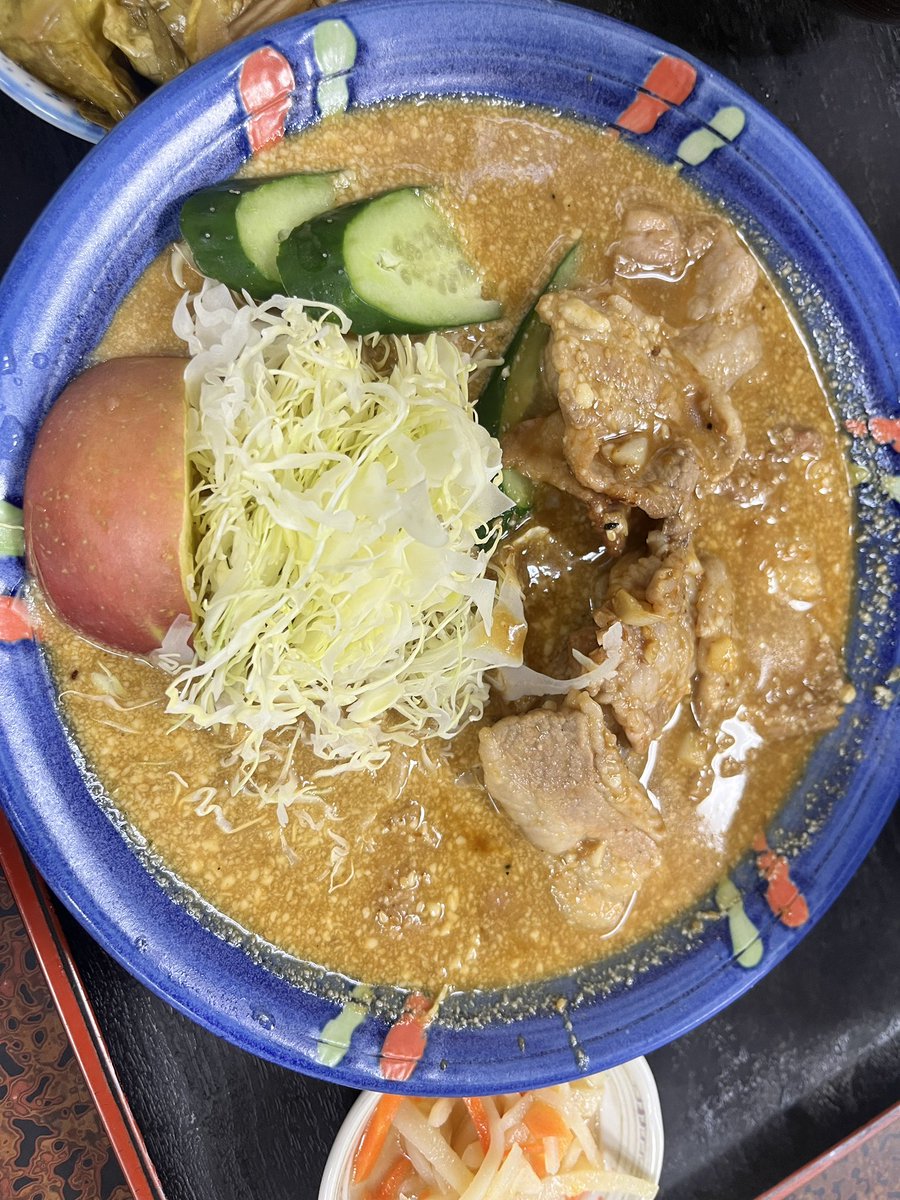 AkihiroGlass's tweet photo. 前から気になってた #とら食堂 へ！

焼肉定食ヤバい
めちゃうまい。
そしてタレとキャベツで米が無限。
とんかつもうまーー。

なんと
 #おもうまい店 で紹介されてて、爆食いしてたのがまさかの@espyuki_ch さん���
マツコ見た後に見たから
爆笑しました。

ほんと美味しかった！おすすめですよー！ https://t.co/hYHuU5Xc7b