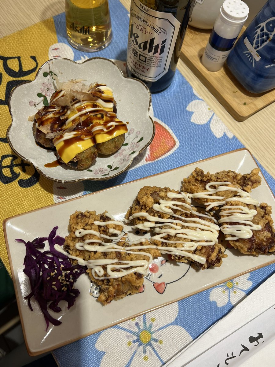 shynouh's tweet photo. Je l’ai déjà dis mais la cuisine asiatique >> https://t.co/eprBPrZ35I