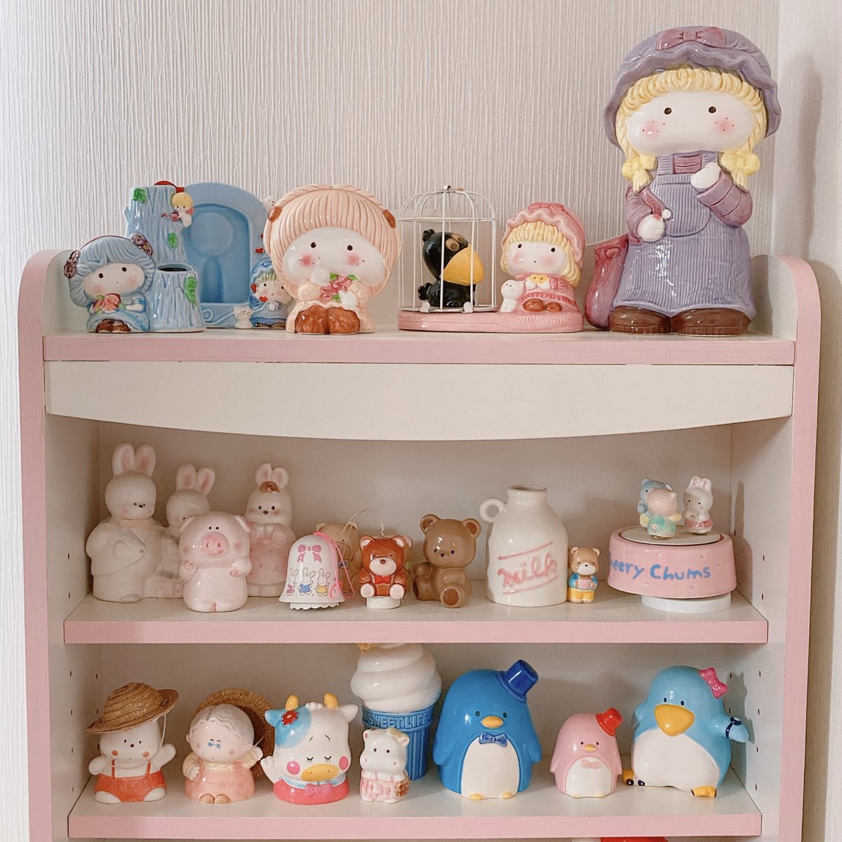 今の部屋の陶器たち🧸🎀
飾り方の正解分からないт  ̫ т 💭