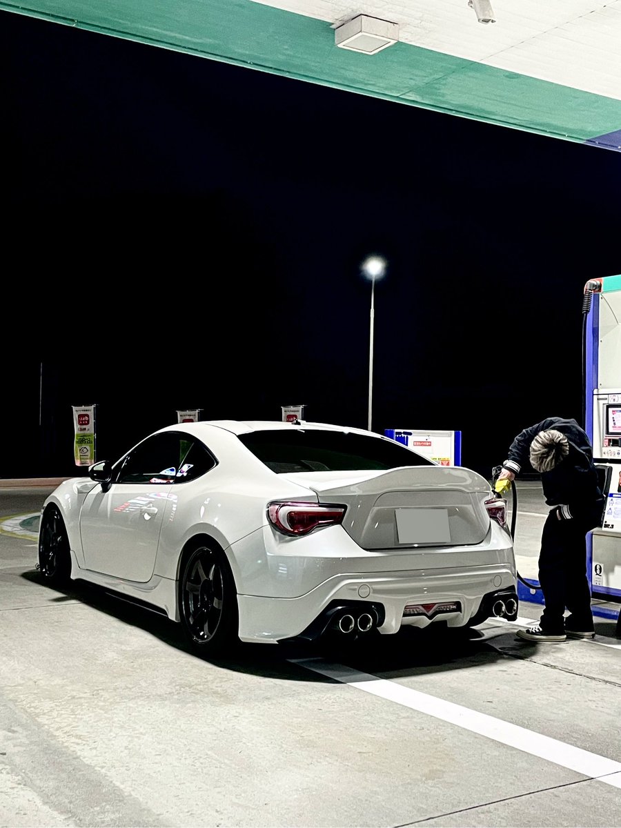 kzyzn6's tweet photo. 給油...⛽️
#toyota86
#ft86
#86stance
#86style
#trd86
#8bstyle
#zn6
#86brz
#86乗りと繋がりたい
#8b乗りと繋がりたい https://t.co/y8AP9Np7zh