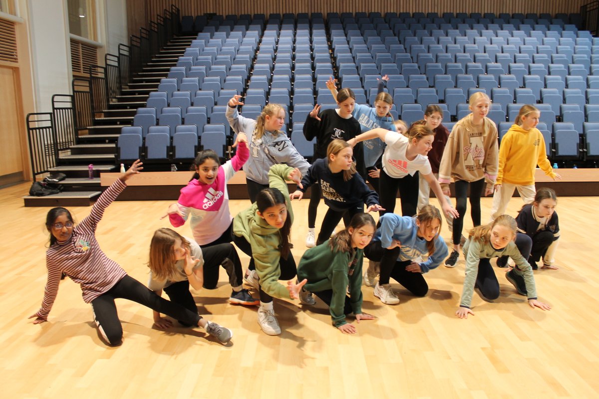 One of the highlights in our Y7 calendar is Play in a Day. And today's the day! Our students are working with acclaimed physical theatre company @HighlySprung, culminating in a performance this evening. The theme this year is George Orwell's Animal Farm. #academicenrichment