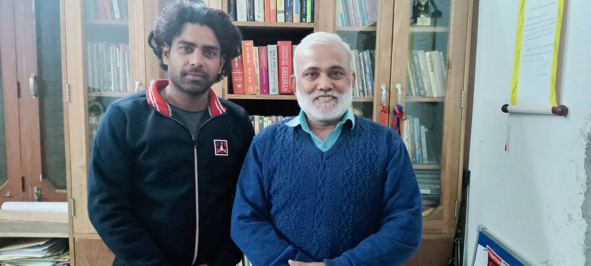 Vishnukumar247's tweet photo. चाहे आँधी आये या तूफान मैं कभी किसी की परवाह नहीं करता, मेरे सामने कितनी ही मजबूत दीवार क्यों खड़ी हो जाये, मैं कभी पीछे नहीं हटता, मैं उसके बीच में से अपना रास्ता बनाता हुआ आगे बढ़ता हूँ। @ArvindGaur

प्रिय अरविंद सर आपकी बातें मेरे अंतर्मन को हमेशा झकझोरती है।

@AsmitaTheatre https://t.co/SeMEzJ3dUn
