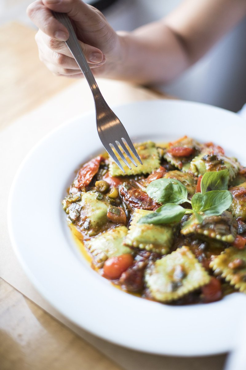 RoncolePane's tweet photo. 🥬Nuestras Pastas Frescas como los Ravioli Verdi se destaca en nuestra casa, Los Probaste!?
Av. De los Incas 3800 Belgrano R 
Abierto de 08:00  a 00:00hs.
📞1169398199 - 1147802829 #roncolesbottegadeisapori https://t.co/3ejfcnfYnI