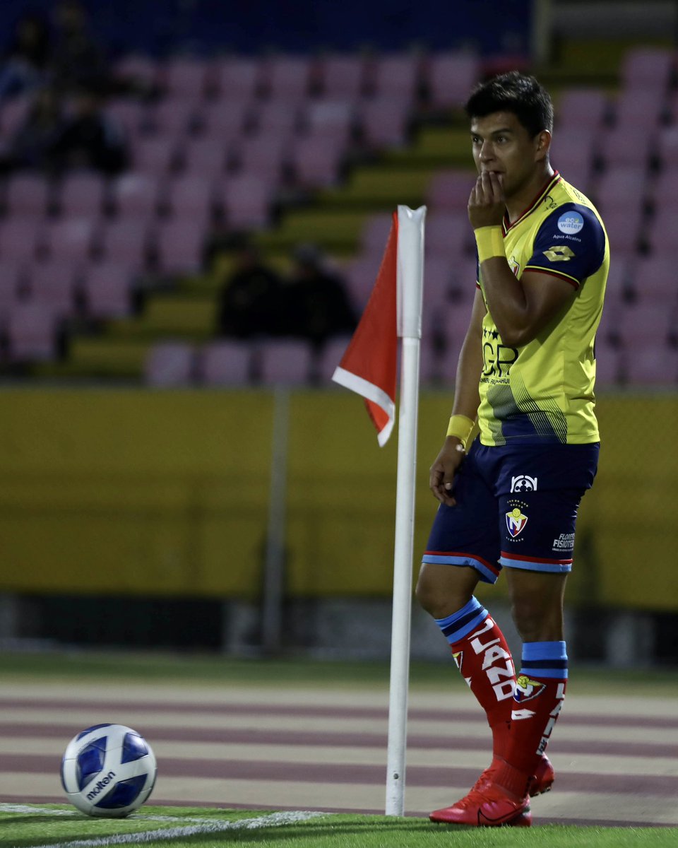 CopaEcuador's tweet photo. ᴄʟᴀꜱᴇ https://t.co/NM2Vc7Zu54