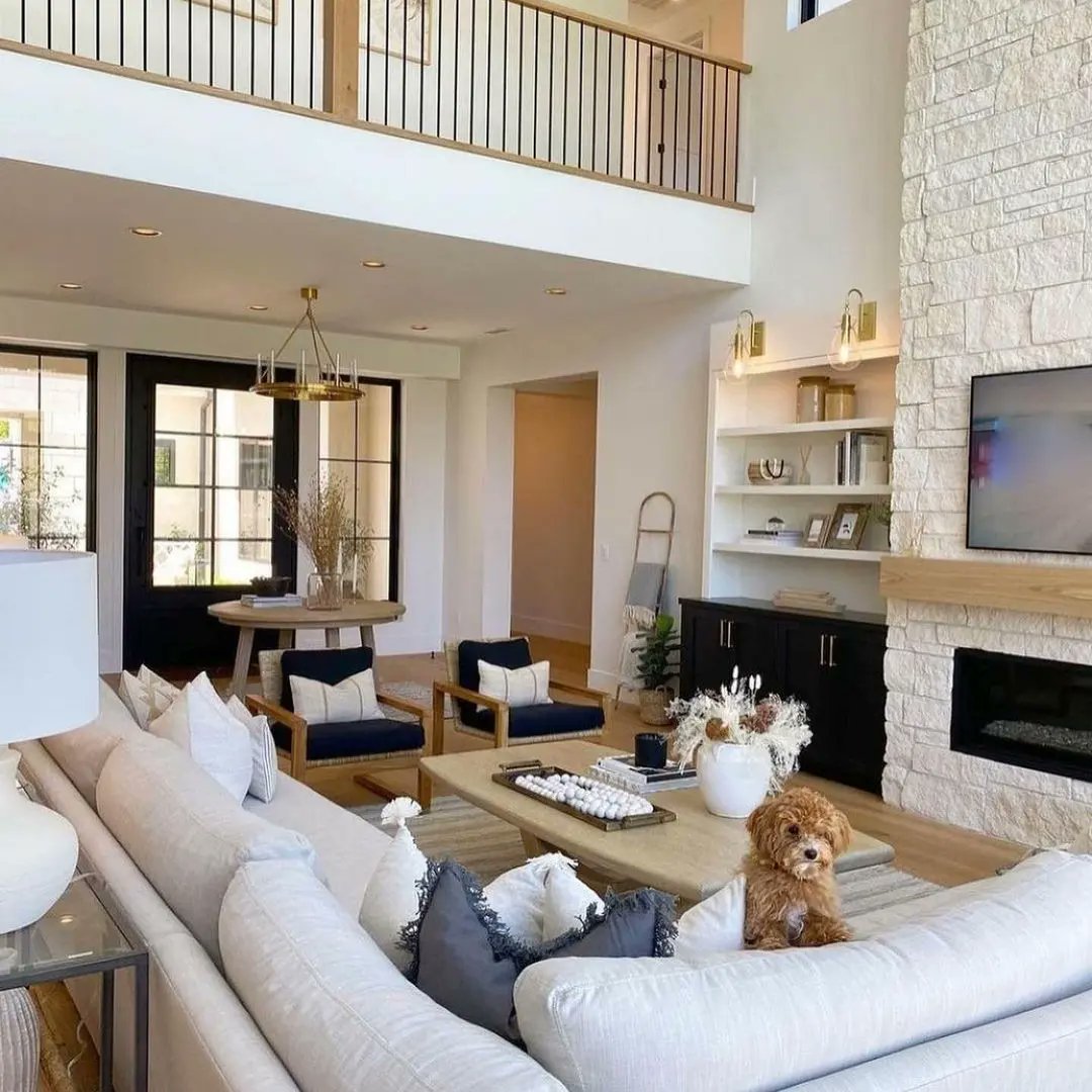 Rate this home! 1 -10. Swipe left for more pics. 

Design: @beckiowens 
Build: @splitrockcustomhomes  

#whitefarmhouse #whitefarmhousedecor #interiordesigninspiration #howyouhome #hobbylobbyfinds #livingroomdecor