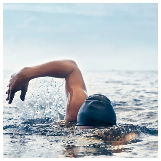 Ever considered cold-water swimming? 🏊‍♀️ loom.ly/fUqZa5E #ColdwaterSwimming #WildSwimming #JustBreatheMag #JustBreathe #Wellbeing #ConsciousLiving #Happiness #TreatYourself #HappinessIsAChoice