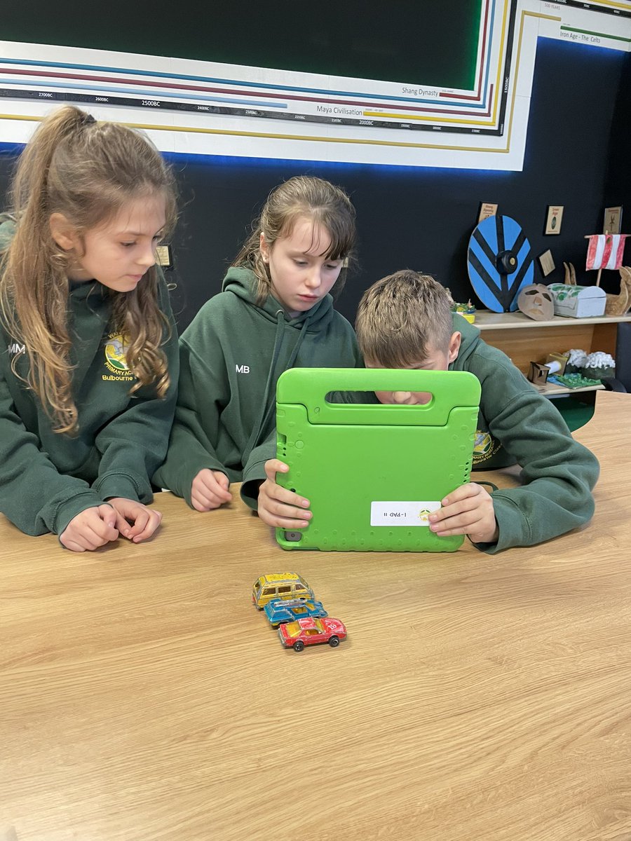 Bulbourne_WPA's tweet image. Year 6 have been enjoying their computing day today looking at stop motion movies! I can’t wait to see the final results! #WatersideComputing