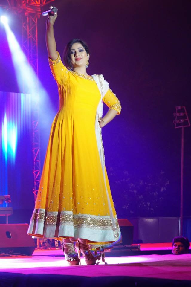 Surma_SG's tweet photo. #ShreyaGhoshal https://t.co/OYKFlqtHtb