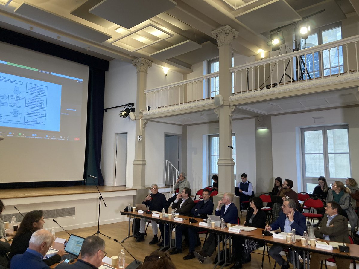 Merci B. Dallaporta <a href="/SFNDTethique/">SFNDTethique</a>, L.Frimat <a href="/CHRU_de_Nancy/">CHRU de Nancy</a>, C.Jacquelinet <a href="/UnivParisSaclay/">Université Paris-Saclay</a>, B.Stengel <a href="/Inserm/">Inserm</a>, @mtsima12 <a href="/ag_biomedecine/">Agence de la biomédecine</a>, F.Vrtovsnik <a href="/APHP/">Assistance Publique – Hôpitaux de Paris (AP-HP)</a>, <a href="/ChristianCombe/">Christian Combe</a> AURAD, pour la richesse de cette 1ere séquence: #Prévention,#dialyse &amp; #greffe au centre du progrès médical