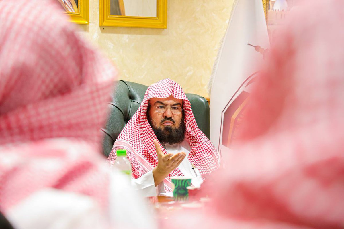 بحضور الرئيس العام؛ اجتماع المجلس الموحد للشؤون العلمية والأكاديمية لمناقشة تطوير النظم التعليمية في الحرمين الشريفين

gph.gov.sa/index.php/ar/c…

#رئاسة_شؤون_الحرمين