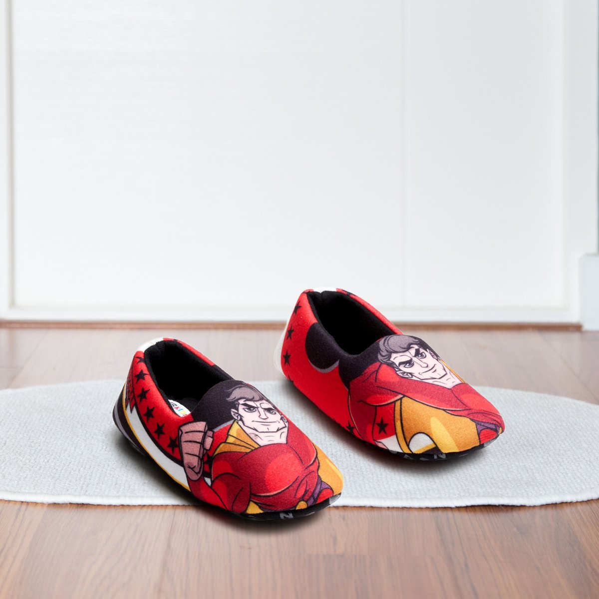 Gezer_Ayakkabi's tweet image. Braveman ile tanışmaya hazır mısınız?

Adımlarınızı artık daha cesur atabilirsiniz!

#GezerAyakkabı #braveman #eviçi #terlik #ayakkabı #çocuk #kids #panduf #evayakkabısı #moda #alışveriş #winter #kış #model #gezersenbilirsin #istanbul #Türkiye