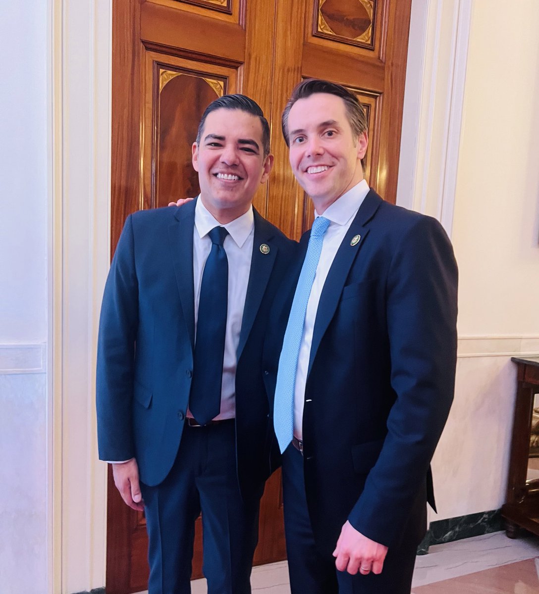 RobertGarcia's tweet photo. Hey California, meet my freshman dem classmate @MorganMcGarvey from Kentucky. We are going to partner on some great legislation together. https://t.co/tdrMwdjFU1