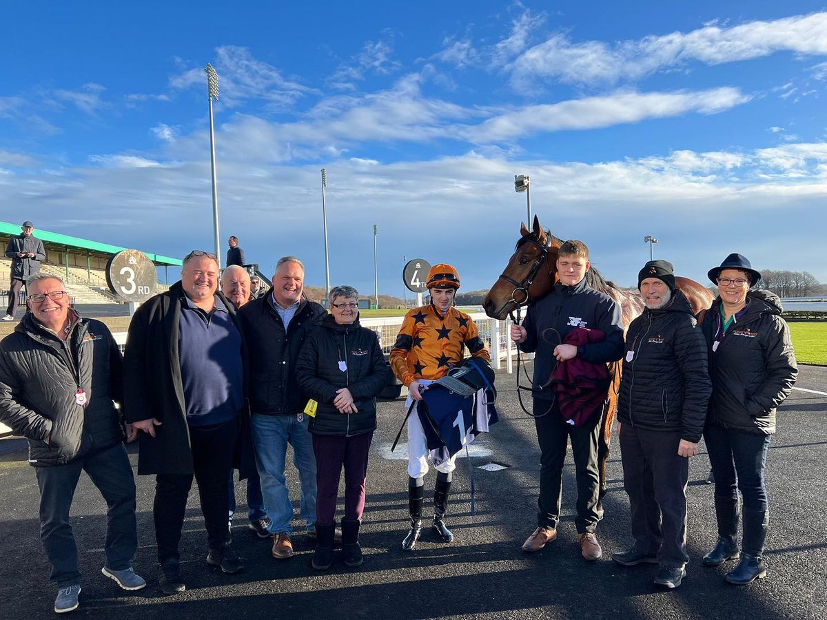 RichardFahey's tweet photo. Gincident continues his progressive form to win by 1 1/4 lengths this afternoon at Newcastle under Oisin Orr. Congratulations to his owners Richard Fahey Ebor Racing Syndicate 2 and to Ciaran for leading up. https://t.co/qBqzHqLZEM