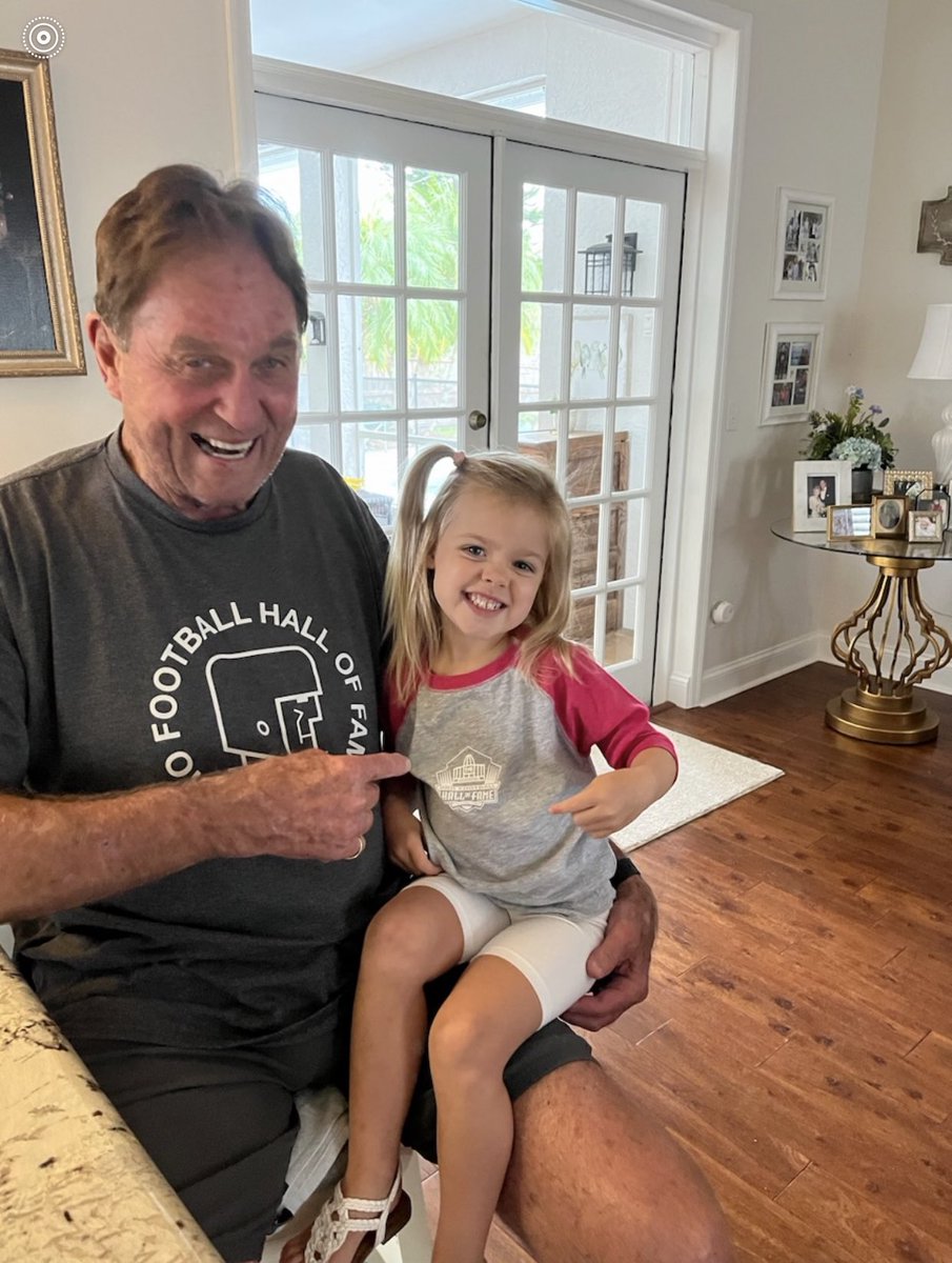 theblood85's tweet photo. Hanging out with my beautiful granddaughter Paige! https://t.co/jJBev3c3vg