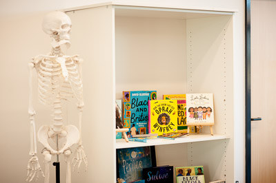 GreenRidgeR2's tweet image. We are looking forward to welcoming @GRPAAcorns class parents/carers to their library session at 2.30pm tomorrow 📚 #TakeALook #ReadABook #LibrarySkills