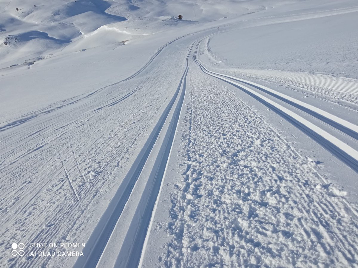 Mario_coaching's tweet image. A diez exactos de la celebración de la 43ª @marxaberet hemos disfrutado del circuito de #EsquideFondo de #Beret perfectamente pisado y con la huella marcada de #EstiloClásico con unas condiciones inmejorables.

@baqueira_beret @Val_dAran #Montañas #Pirineos #Pyrénées #XtraLimits