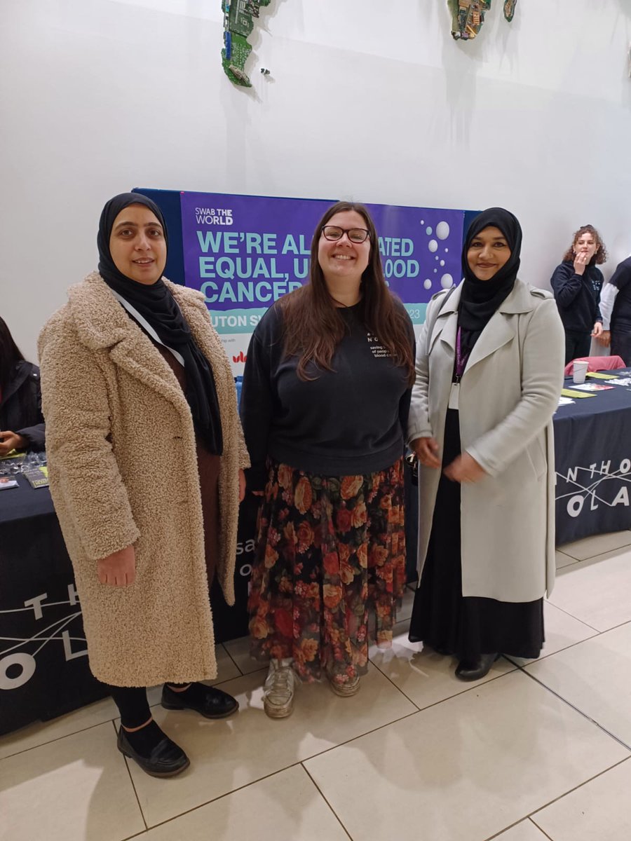 lutoncouncil's tweet photo. ๐ Cllr Malik and local MP Rachel Hopkins came down to support #LutonSwabWeek at @uniofbeds earlier today.
๐ Students at the University or at @LutonSixthForm can become a lifesaver by joining the stem cell register!
๐ฑ Non students can register at https://t.co/MIrGBW5SZt https://t.co/u9ITB5DoMc