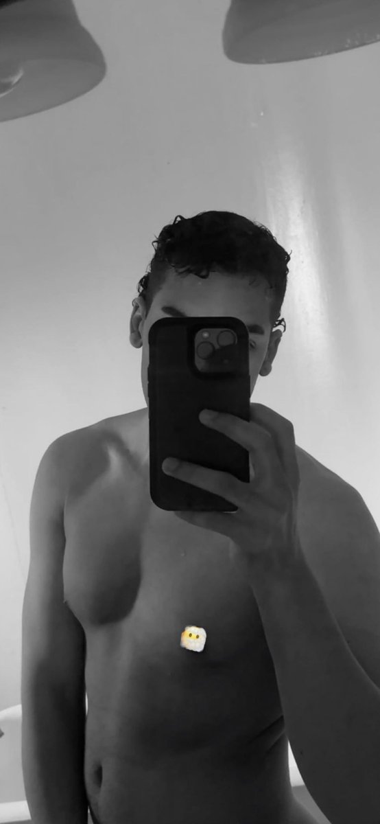 hi twitter 👋 new and have no idea what i’m doing 😘