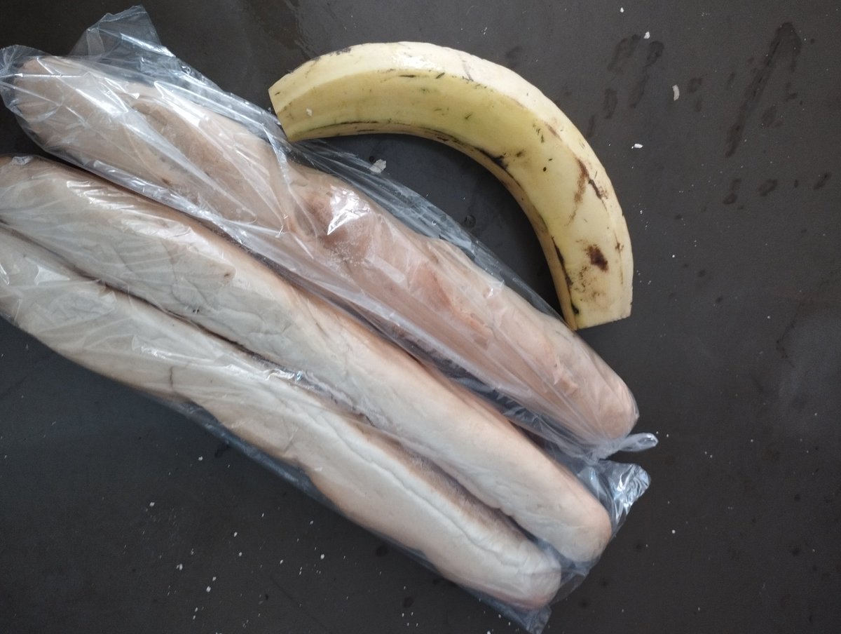 Aproupel_Mcy's tweet photo. En la imagen lo que un profesor universitario puede adquirir con los 45 bs de "bono de alimentación" hoy  25 de enero 2023 @FAPUV @jesuselorza @APUCoficial @APUCV https://t.co/2hgU0FibHQ