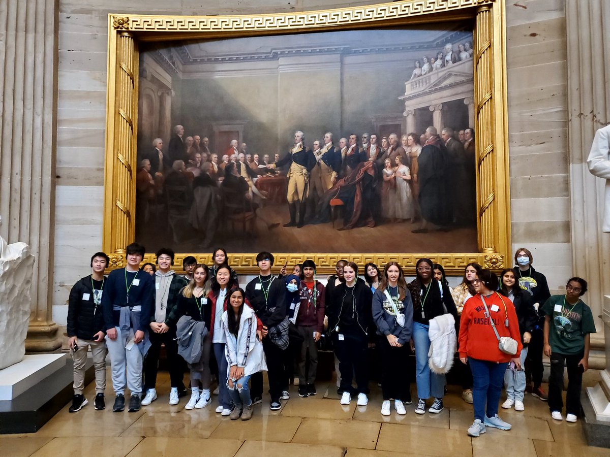 AppsChs's tweet photo. 9th grade APPS students had a fabulous field trip to the US Capitol. We got a tour and participated in a program about the importance of voting. https://t.co/NmzYIyC9Ns